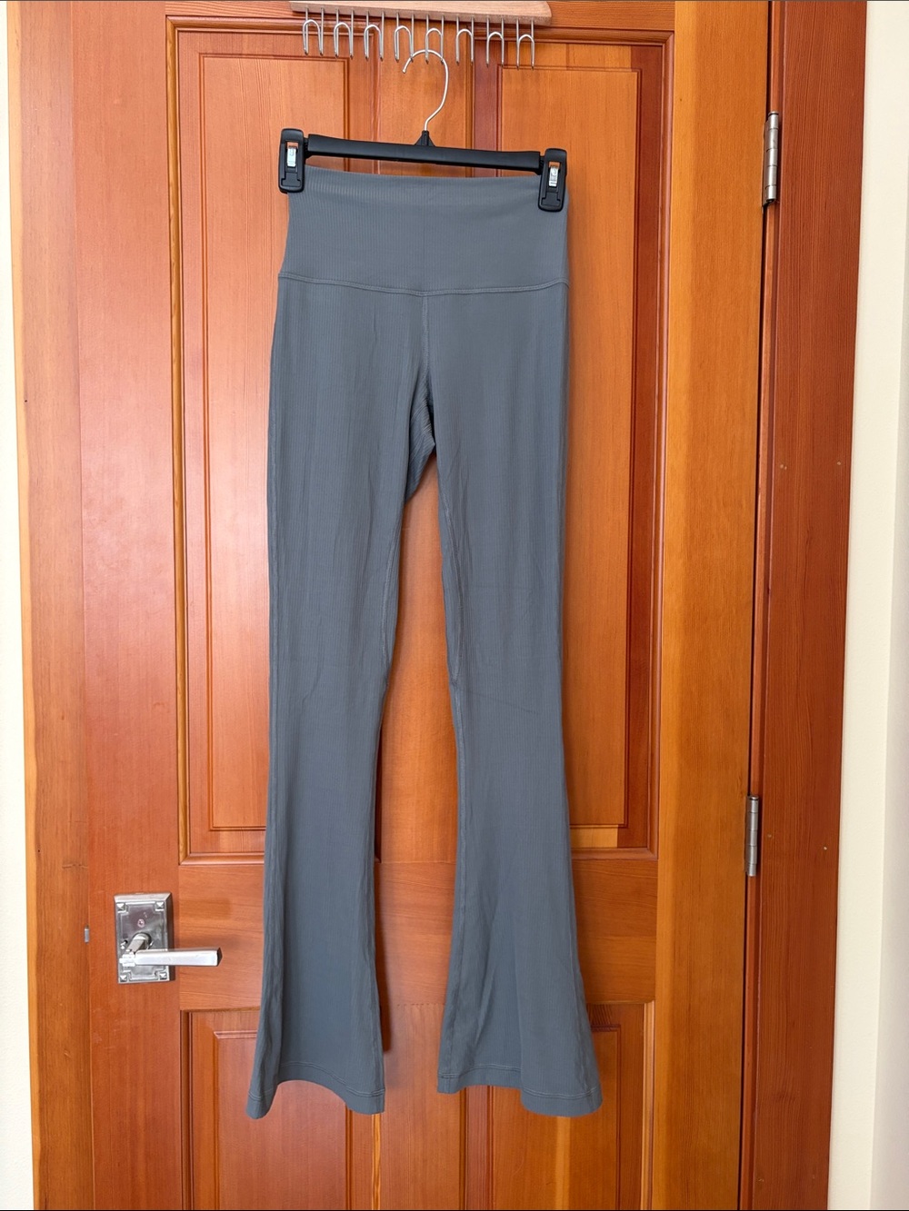 Lululemon Ribbed Align Flare Leggings Size 4 LIKE NEW